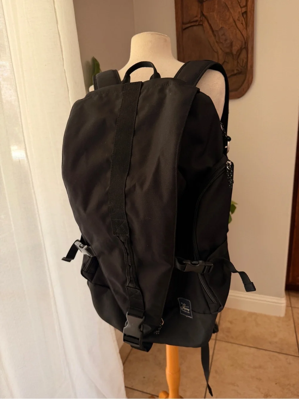 Skyway Rainier Weekender 43L Black Travel Backpack Laptop Carry-On